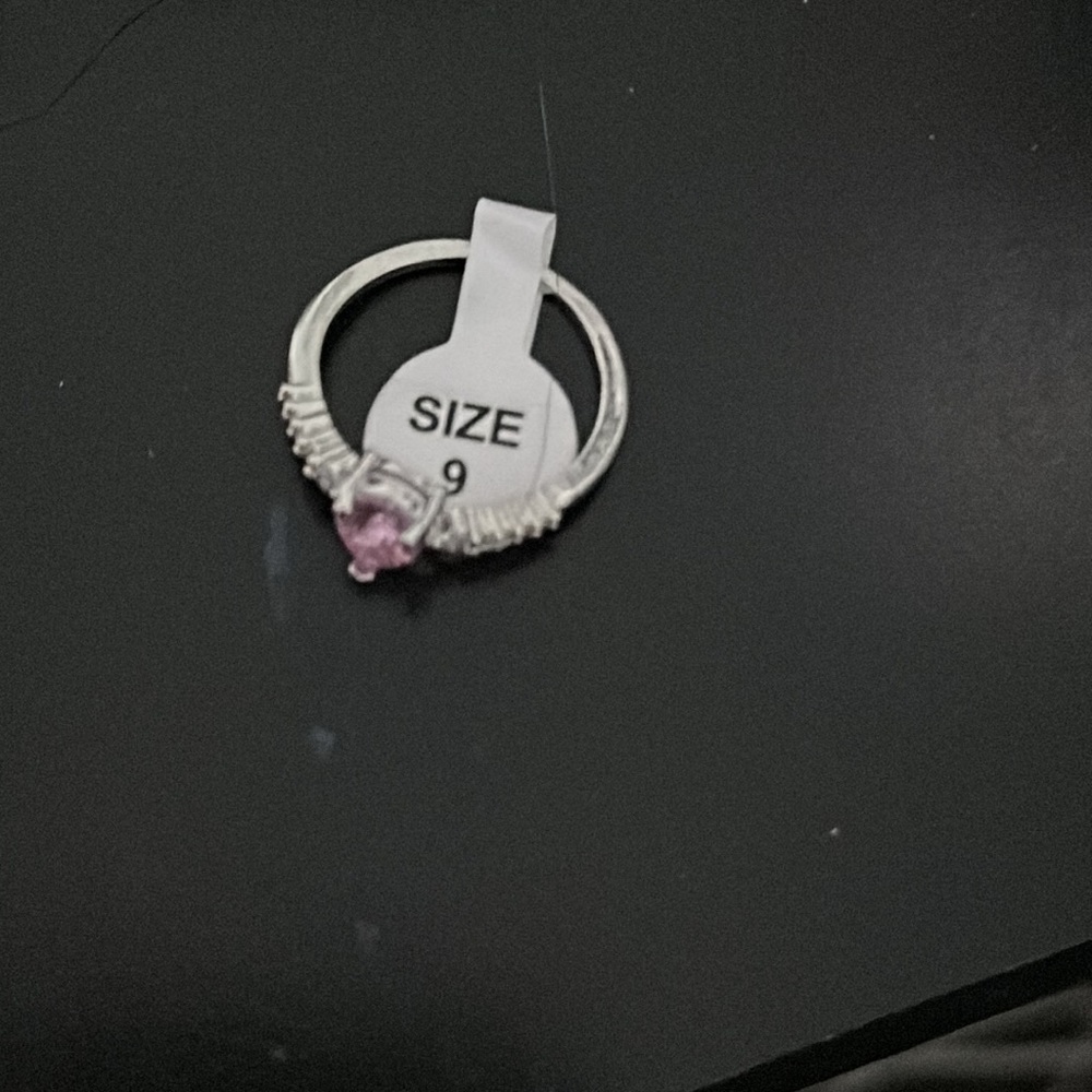 Pink ring - Picture 2 of 3